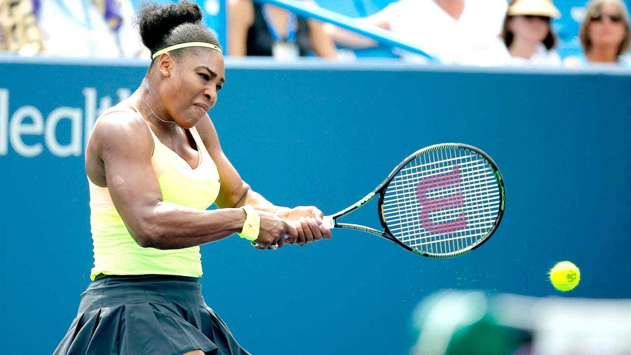 Serena, Djokovic win Cincinnati openers in straight sets; Wawrinka survives upset bid